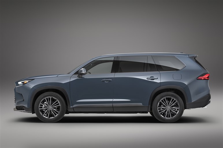 【スライドドアも完備!?】「センチュリーSUV」に豪華ロングホイールベース仕様の追加はあるのか？