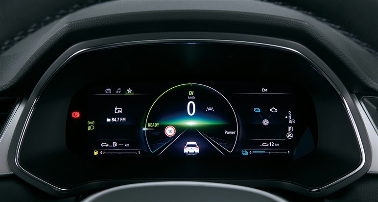【キャプチャーの兄貴分】ルノー新型SUV「ボレアル」初撮影。未来的デザインで日本での予想価格は380万円～