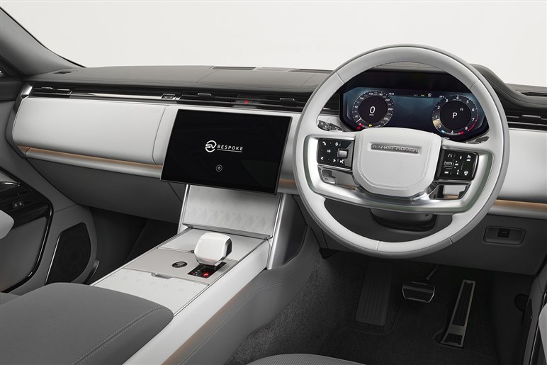 【スライドドアも完備!?】「センチュリーSUV」に豪華ロングホイールベース仕様の追加はあるのか？