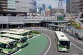 名阪の夜行バスなぜ存在？ 新幹線50分の区間を7時間かけて走行！ どんな需要があるのか？