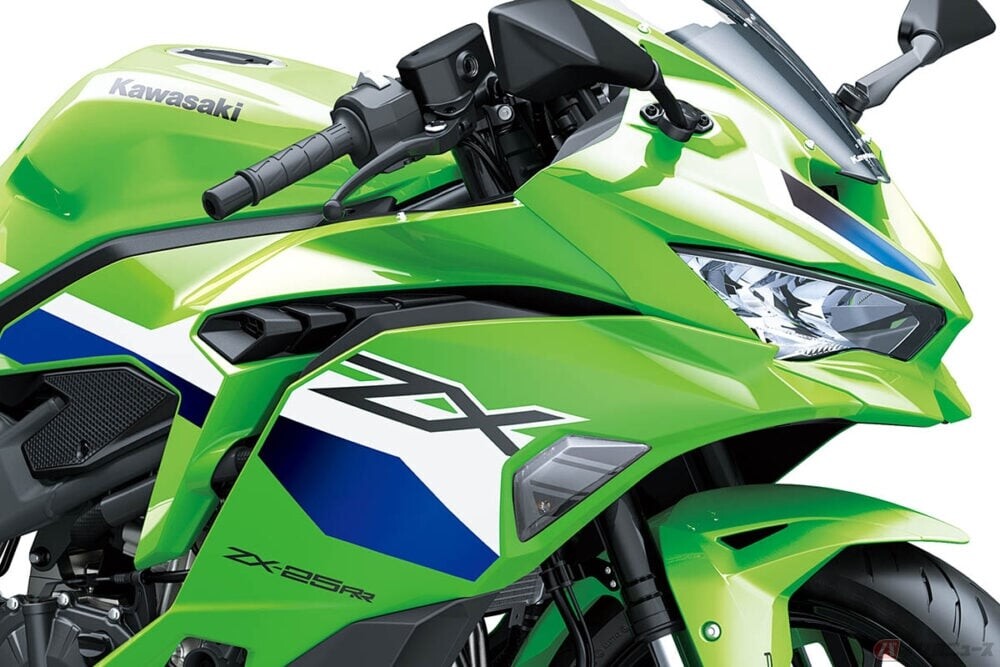 専用です RR」グレードを日本初導入!! カワサキの4気筒250ccスーパー