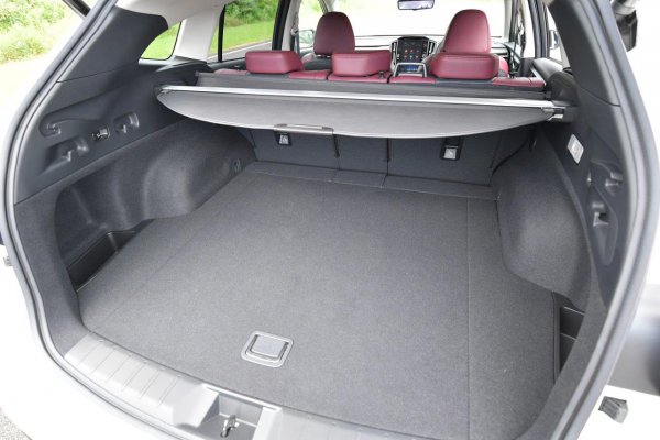 アコード ツアラー 車 中泊