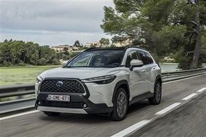 【オーナーの評価】人気SUV「カローラクロス」は燃費と走りの満足度高め。気になるところは？