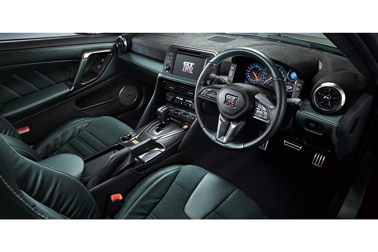 【価格もすごい】GT-R 2024年モデル発表。ニスモは3000級に！
