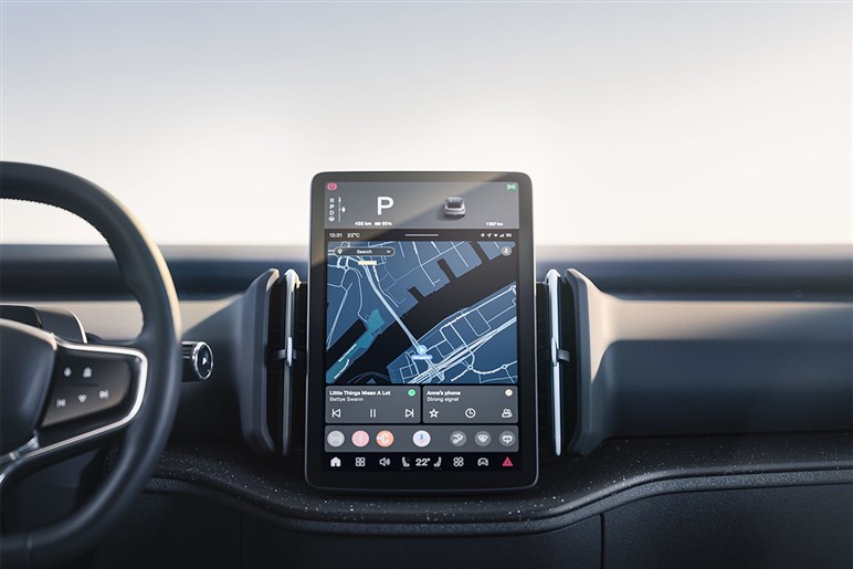【XC60はもう時代遅れ？】次世代ソフトウェアSUV「EX60」の登場が示すボルボ電動化の現在地
