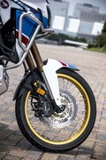 足つきチェック！……身長170cmの場合／ CRF1000Lアフリカツイン アドベンチャースポーツ試乗レポ