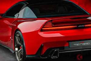 ホンダ新型「NSX」!? “ミッドシップ”の新「“2ドア”スポーツカー」初公開！ “リトラ”の旧車デザイン×カーボンファイバーの軽量ボディ採用のJASモータースポーツ「テンセイ」伊国に登場へ