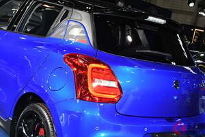 スズキが“現行最後”の「スイフトスポーツ」発売！ 特別なボディカラー＆グラデーション加飾の内装が良すぎる！ 「ZC33S Final Edition」約232万円から