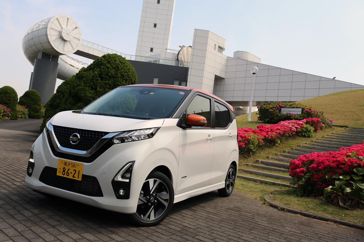 ファッションモデルのイチオシは レクサスの赤 女子に推したい国産車の オシャレ ボディカラー５つ Web Cartop 自動車情報サイト 新車 中古車 Carview