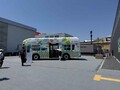 大阪・関西万博に行く人に朗報。疲れたら涼しい車内で休憩できる電気バス「グリーンパークバス」を探そう！