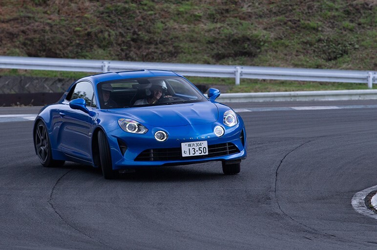 アルピナA110 GT4 ボディーのみドリフト Alpine A110 GT4 Cup + A110 production version in action