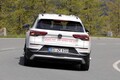 フォルクスワーゲンのベストセラーSUV「T-Roc」の次期型プロトタイプをキャッチ！「ChatGPT」タブレットを搭載