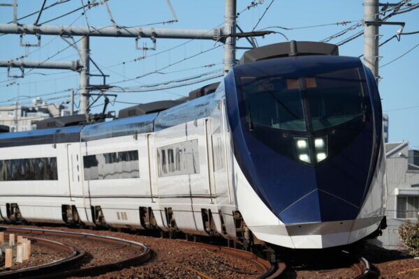 「国内最速の在来線特急」次期車両を開発へ！ 今の車両より“長く”なる!? いつ登場するのか