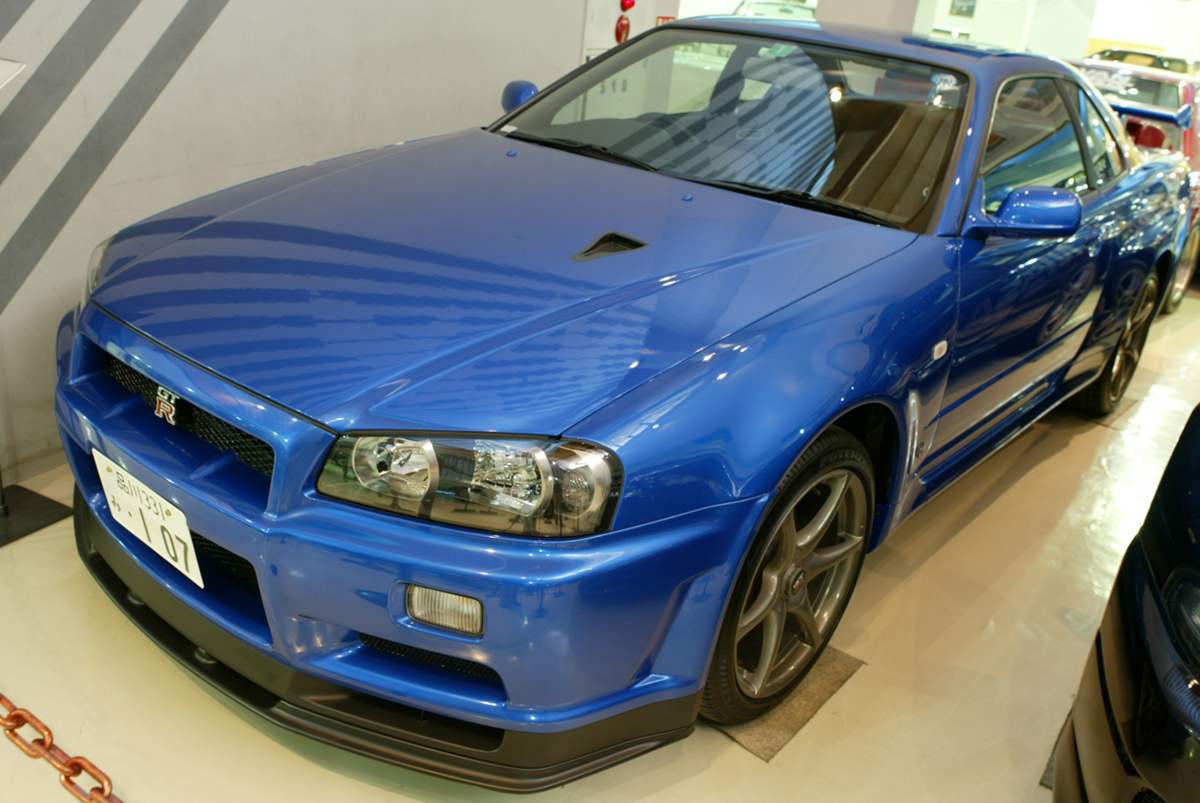 日産オンラインショップ：SKYLINE GT-R (BNR34) ベイサイドブルー