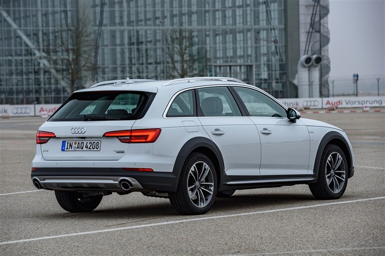 新型A4オールロードクワトロ試乗。インテリジェントなSUVの選択肢