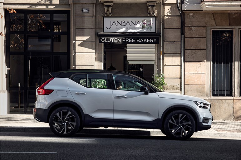 ボルボ新型XC40は兄貴分たちに劣らない乗り味とユーティリティが魅力