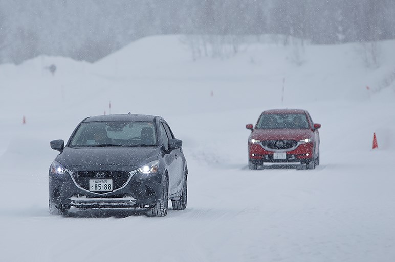 CX-8ほかに雪上試乗。マツダ車に感じる一本筋が通った走りの中身に触れた