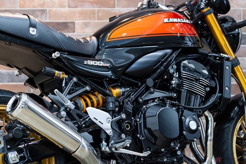 待望のカワサキ「新型Z900RS SE」に反響殺到！ 全面進化した最新モデルに「クルーズコントロールで高速が楽になる」「やっぱりZはこの色が一番」と称賛