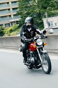 アーティスト・俳優 佐藤友祐(lol)の「あの“絶版旧車”に乗りたい！」──Vol.10 ホンダドリームCB400フォア