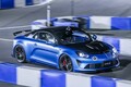 F1ドライバーが夜の東京を爆走!? オコン選手が極狭カートコースをアルピーヌ「A110R」で記録したタイムがさすがだった
