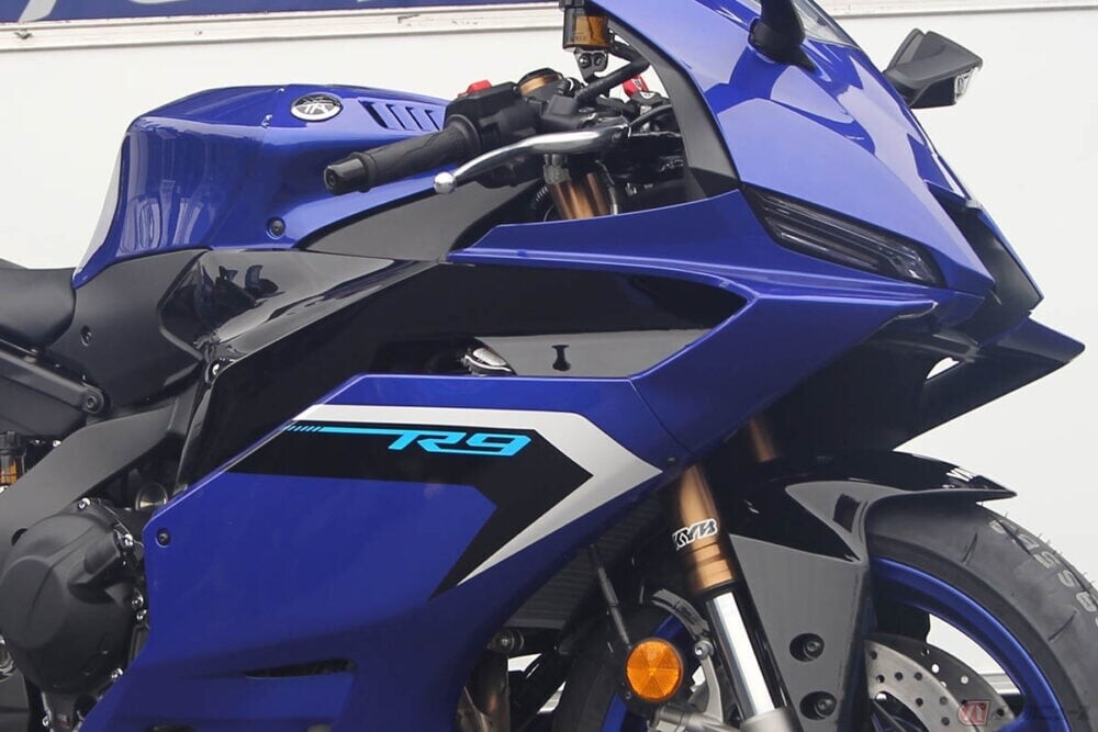 満を持してヤマハの新型モデル「YZF-R9」発売!! 「親しみやすさ」も兼ね備えたスーパースポーツモデル 価格は149.6万円