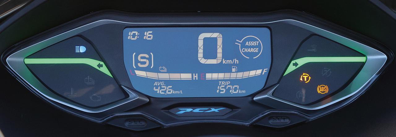 ホンダ新型pcxシリーズ加速対決 0 100mで一番速いのはpcx Pcx160 Pcx E Hevのどれだ 最速比較検証 Webオートバイ 自動車情報サイト 新車 中古車 Carview