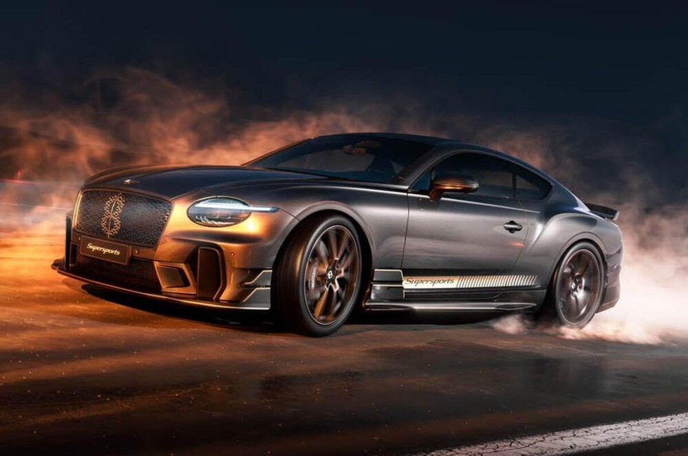定価25万円新品・ベントレーダウン ダウンフォース300kg増！ ベントレー新型『スーパースポーツ』 エアロ
