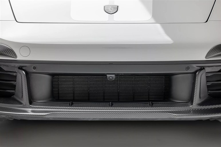 【高額注意】375万円ホイール＆270万円ウイング！ 米チューナーが手がけるポルシェ「992」用カスタム現る