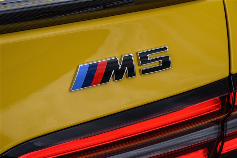 これがドイツ流の狂気！ マンソリーがBMW「M5」を“スーパーカー殺しの最強セダン”に育成完了