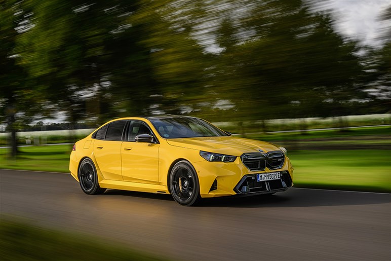 これがドイツ流の狂気！ マンソリーがBMW「M5」を“スーパーカー殺しの最強セダン”に育成完了