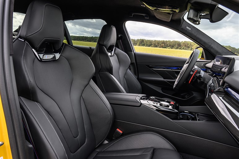 これがドイツ流の狂気！ マンソリーがBMW「M5」を“スーパーカー殺しの最強セダン”に育成完了