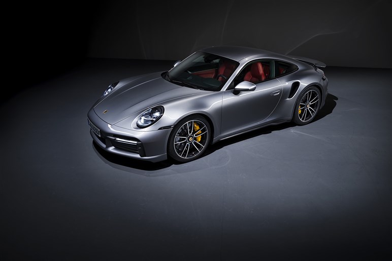 【高額注意】375万円ホイール＆270万円ウイング！ 米チューナーが手がけるポルシェ「992」用カスタム現る
