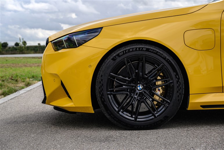 これがドイツ流の狂気！ マンソリーがBMW「M5」を“スーパーカー殺しの最強セダン”に育成完了