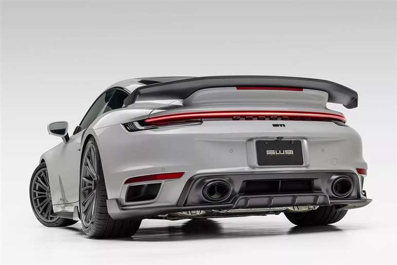 【高額注意】375万円ホイール＆270万円ウイング！ 米チューナーが手がけるポルシェ「992」用カスタム現る