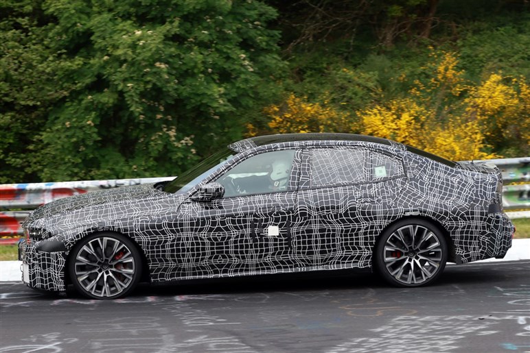 【M3だけじゃない】M340iが「M350」に進化！ BMWが密かに育てていた“怪物セダン”の正体とは？
