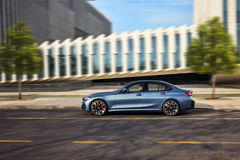 【M3だけじゃない】M340iが「M350」に進化！ BMWが密かに育てていた“怪物セダン”の正体とは？
