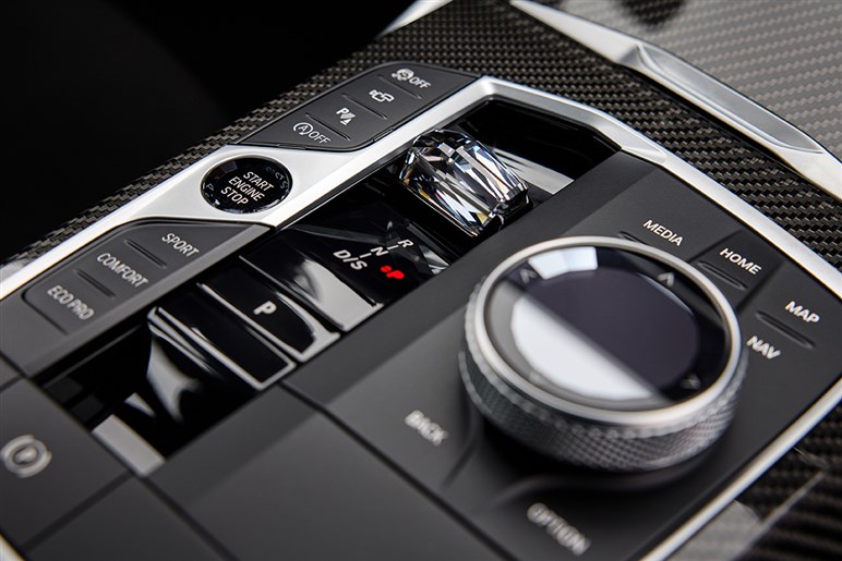 【M3だけじゃない】M340iが「M350」に進化！ BMWが密かに育てていた“怪物セダン”の正体とは？