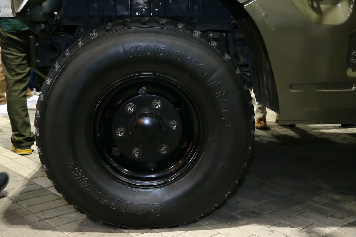 自衛隊員の移動に活躍 トヨタのメガクルーザー ベースの 高機動車 は市販モデルとどう違う Auto Messe Web 自動車情報サイト 新車 中古車 Carview