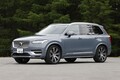 ボルボ XC90のPHEV「T8」の動き出しの自然さ、ペダル開度とのシンクロは電気モーターゆえのメリット