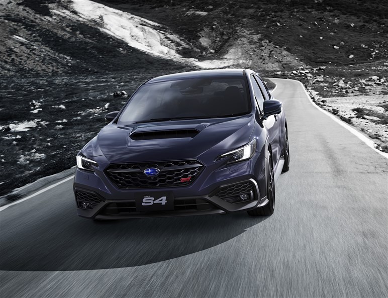 スバル「WRX S4」改良、新色パープル追加＆先進安全装備アップデート。特別仕様車も…448万円から