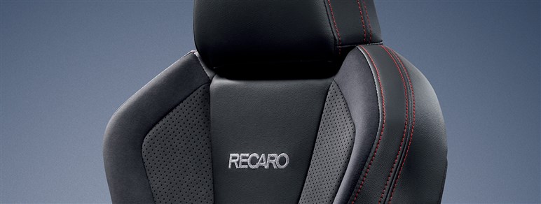 スバル「WRX S4」改良、新色パープル追加＆先進安全装備アップデート。特別仕様車も…448万円から