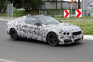 BMW M4　トリプルターボで2013年中登場か!?