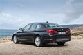 新型5シリーズ海外試乗。BMWらしさを取り戻した走りの質感に注目