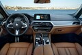 新型5シリーズ海外試乗。BMWらしさを取り戻した走りの質感に注目