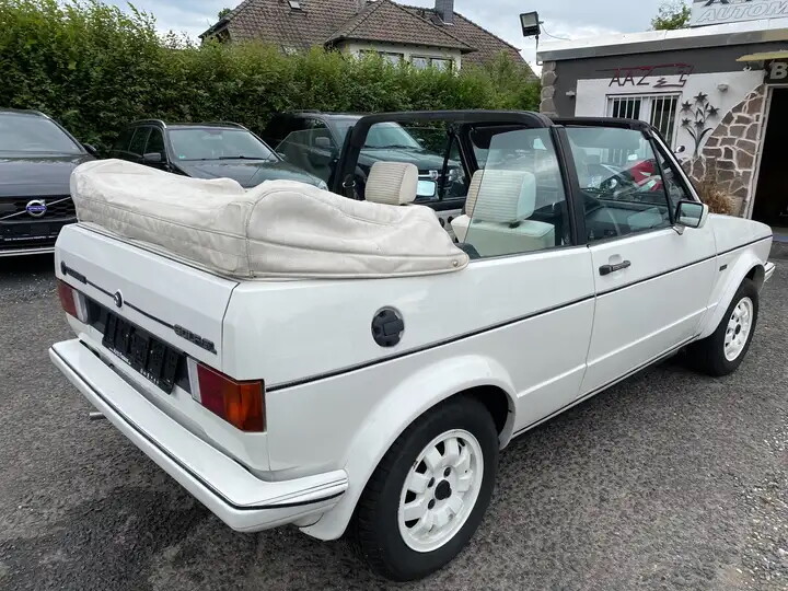 【このゴルフ1カブリオレなんぼ？】1984年製VWゴルフ1カブリオレがたったの105万円　欲しい！走行距離22万kmでもそそられますよね？