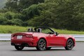 アバルト124スパイダー試乗速報。ロードスターと走りはどう違うのか？