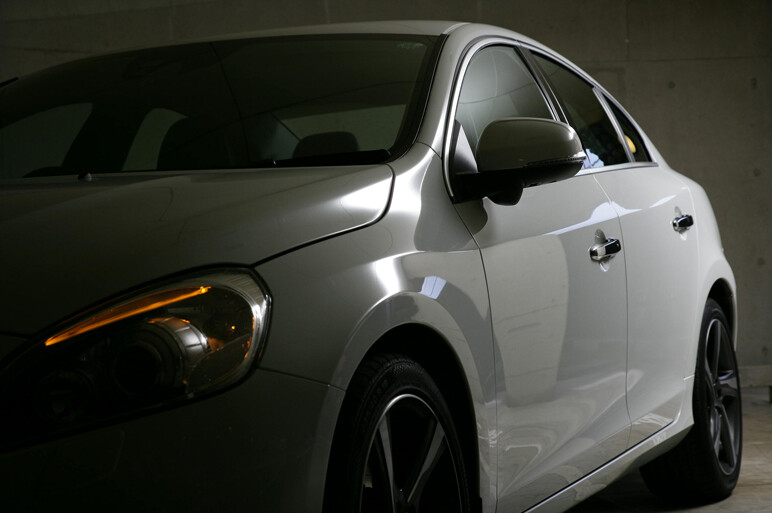 史上もっともスポーティ、S60 Rデザインに試乗