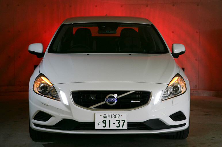史上もっともスポーティ、S60 Rデザインに試乗