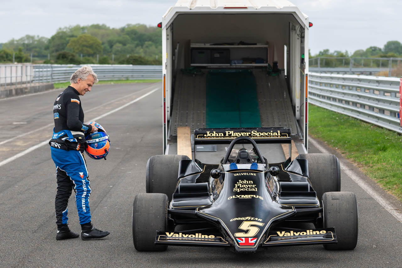 ロータス79.現状渡しになります。 蘇る黒と金の記憶。ヤン・ラマースと因縁のF1王者「ロータス79