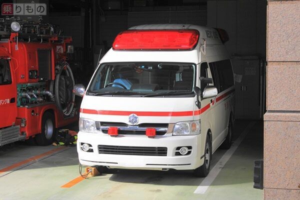 【乗りもの豆知識】救急車のサイレンは複数　消防車式「ウーウー」はどんなとき？